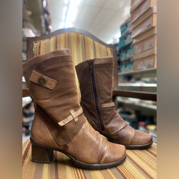 Earth Sz. 8.5 Brown Leather Boot - Picture 1 of 5